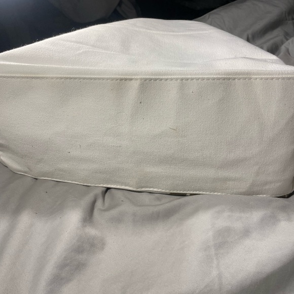 Canvas Pineapple Tote - Picture 4 of 16